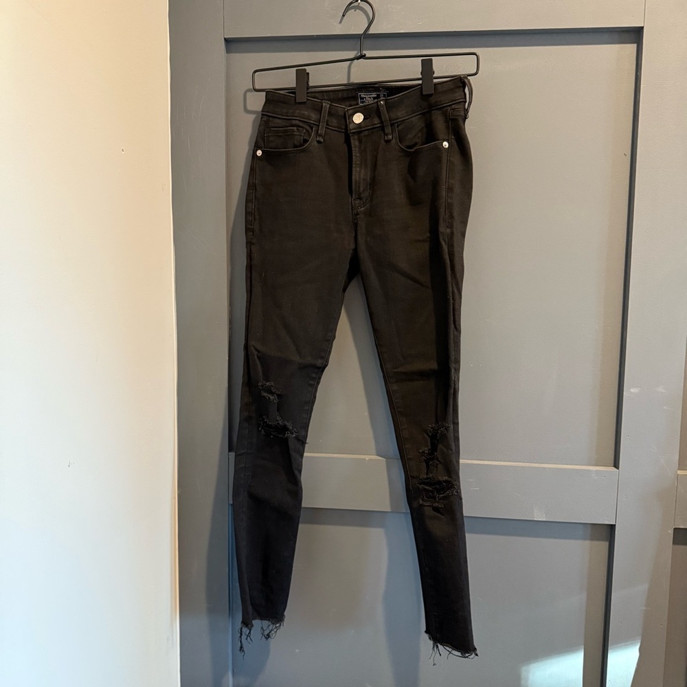 Mid rise super skinny distressed black jeans - Abercrombie